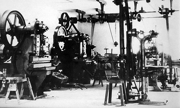 100 Jahre Windhager Stanzmaschine